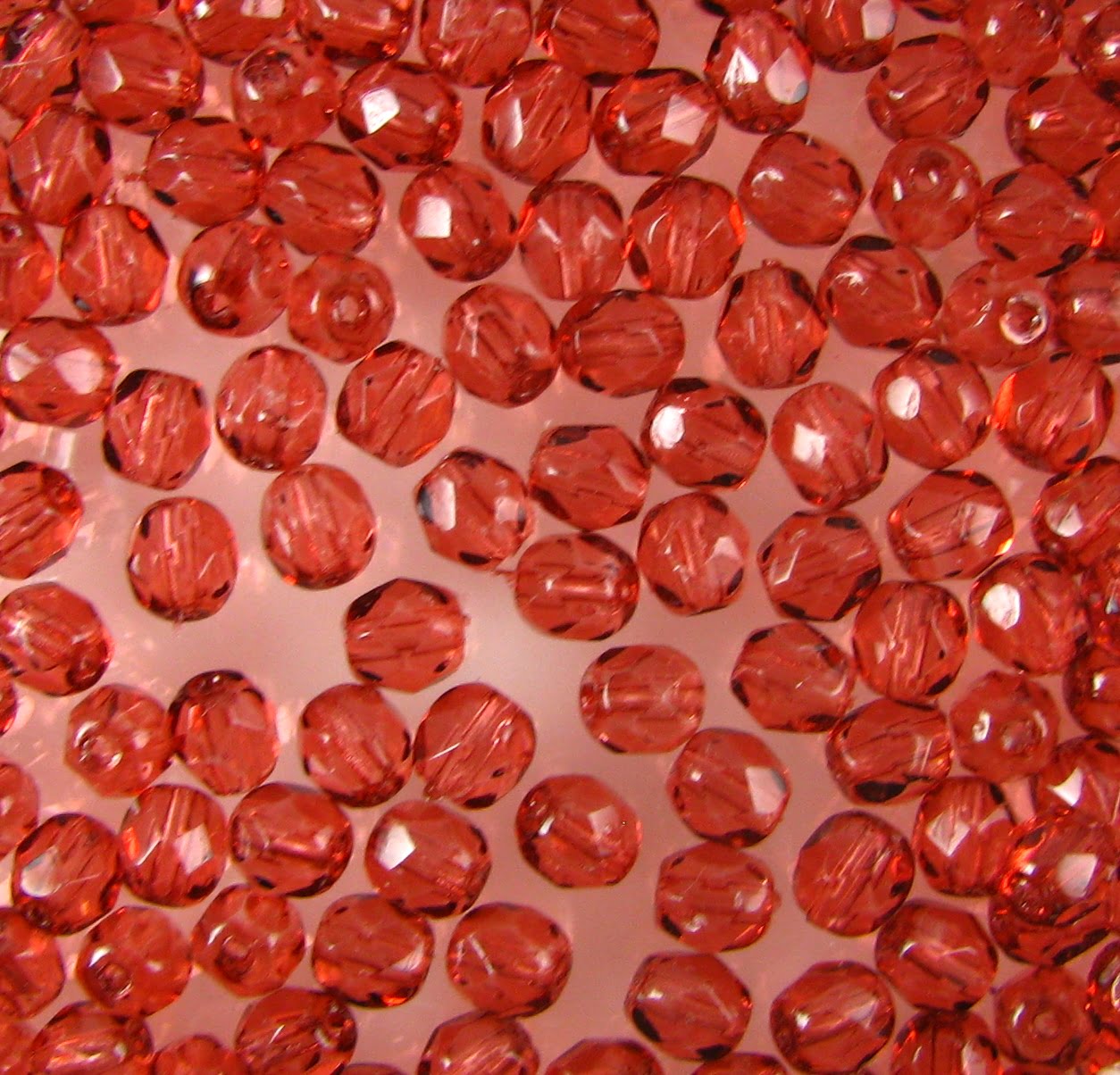 4mm Czech Fire Polish – 00030/45497 – Pale Garnet x 100