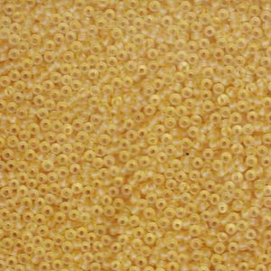 11/0 Miyuki Seed Beads - 25g Bag - Matte Transparent Lt Topaz - Colour 132F