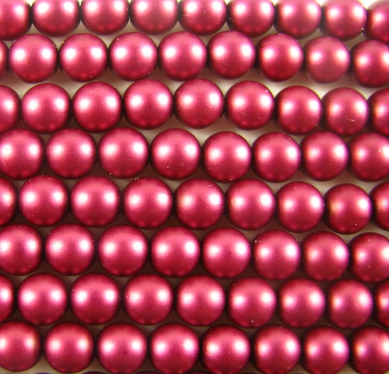 6mm Czech Round Glass Pearl Strand of 36 – 70120 – Frosted Damson
