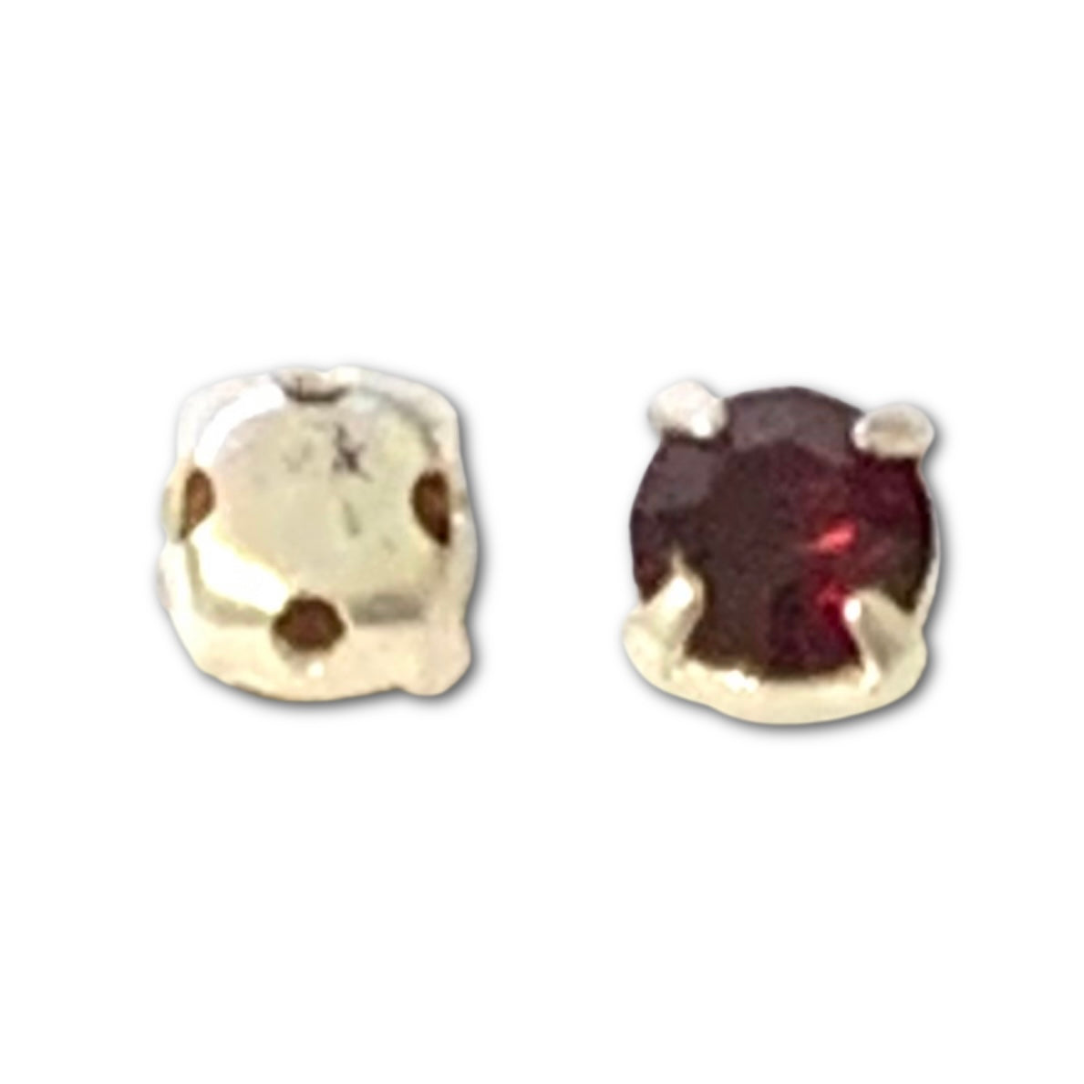 4mm Silver Plated Chaton Montee x 24 β Siam