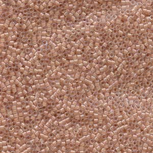 11/0 – Miyuki Delica - 5g Bag – Lined Beige AB – DB069