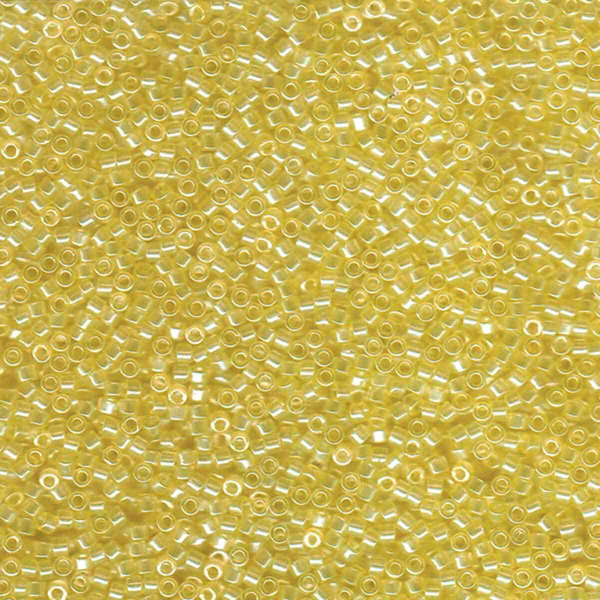 11/0 – Miyuki Delica - 5g Bag - Transparent Pale Yellow Luster – DB1471 (Discontinued by Miyuki)