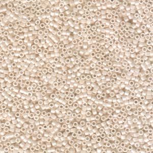 11/0 – Miyuki Delica - 5g Bag – Bisque White Ceylon – DB1530