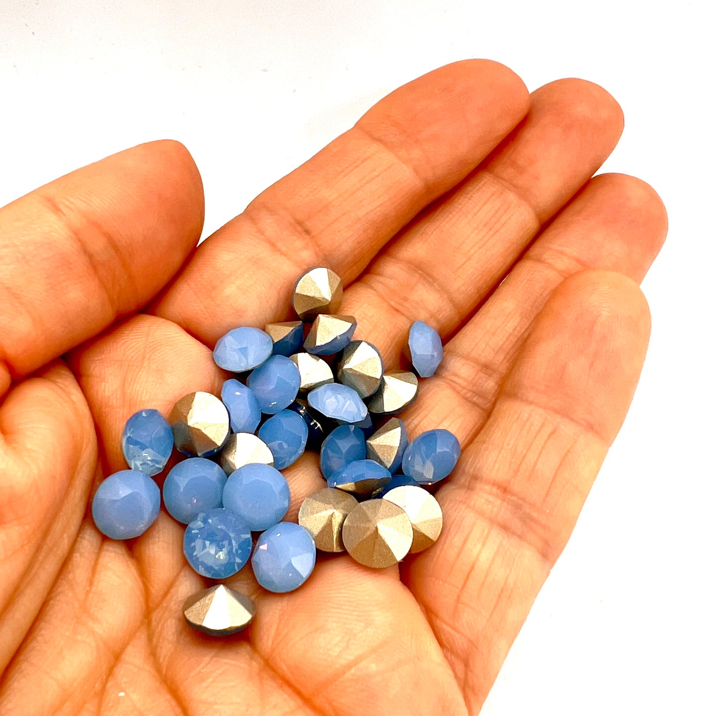 Aurora Pointy Back Chaton (C1028) SS39 – 8mm – Air Blue Opal – Pack of 2