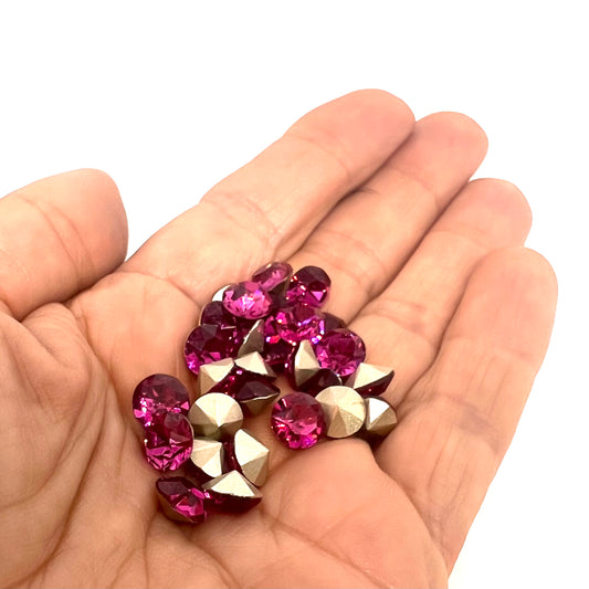 Aurora Pointy Back Chaton (C1028) SS39 – 8mm – Fuchsia – Pack of 2