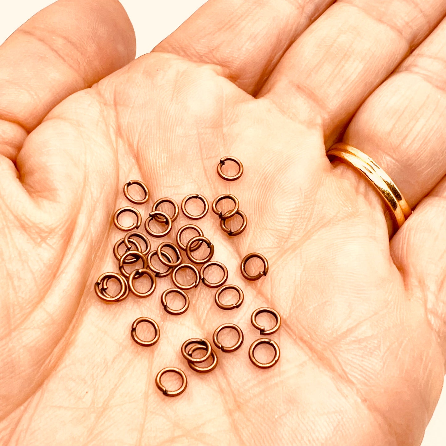 Antique Copper - 4mm Open Jump Rings β Bag of 30