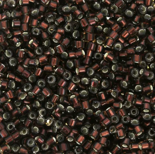 11/0 – Miyuki Delica - 5g Bag - Silver Lined Glazed Dark Root Beer – DB1684