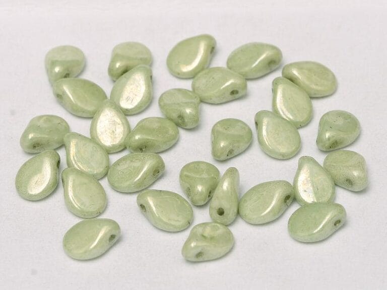 Preciosa 5x7mm Pip Beads – Pack of 30 – Mint Luster
