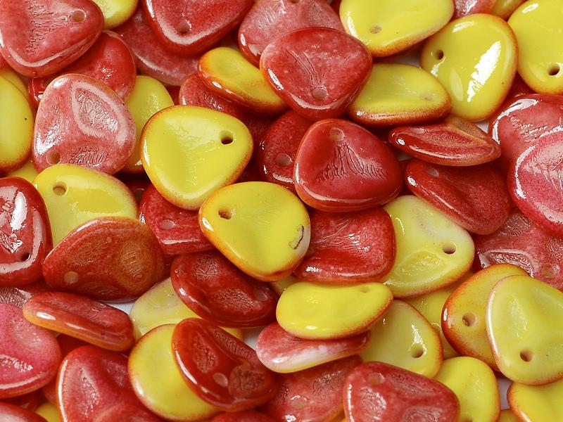 Rose Petals 8 x 7 mm Chalk White Funky Apple 100Pcs