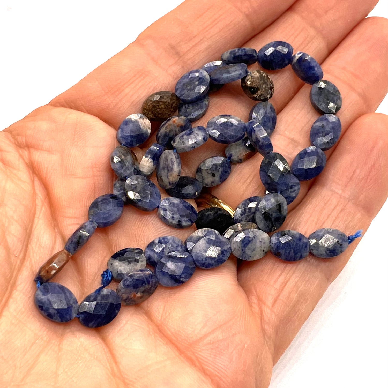 Gemstones & Freshwater Pearls