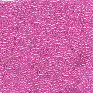 11/0 – Miyuki Delica - 5g Bag – Lined Crystal Fuchsia – DB247