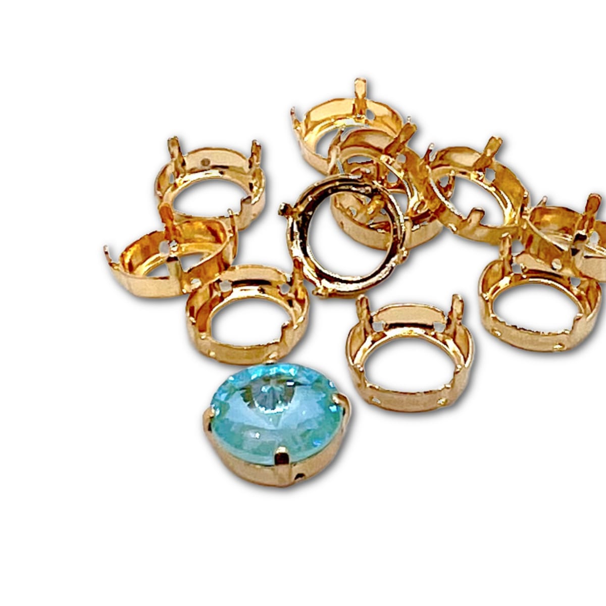 Josef Bergs Sew-On Setting - 4 Prongs - 4 Holes - Gold - 12mm Rivoli