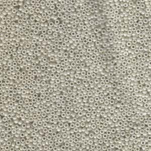 15/0 Miyuki Seed Beads - 5g Bag – Opaque Limestone Lustre - Colour 600