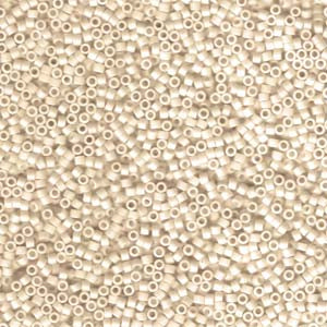 11/0 – Miyuki Delica - 5g Bag – Matte Opaque Pear AB – DB1591