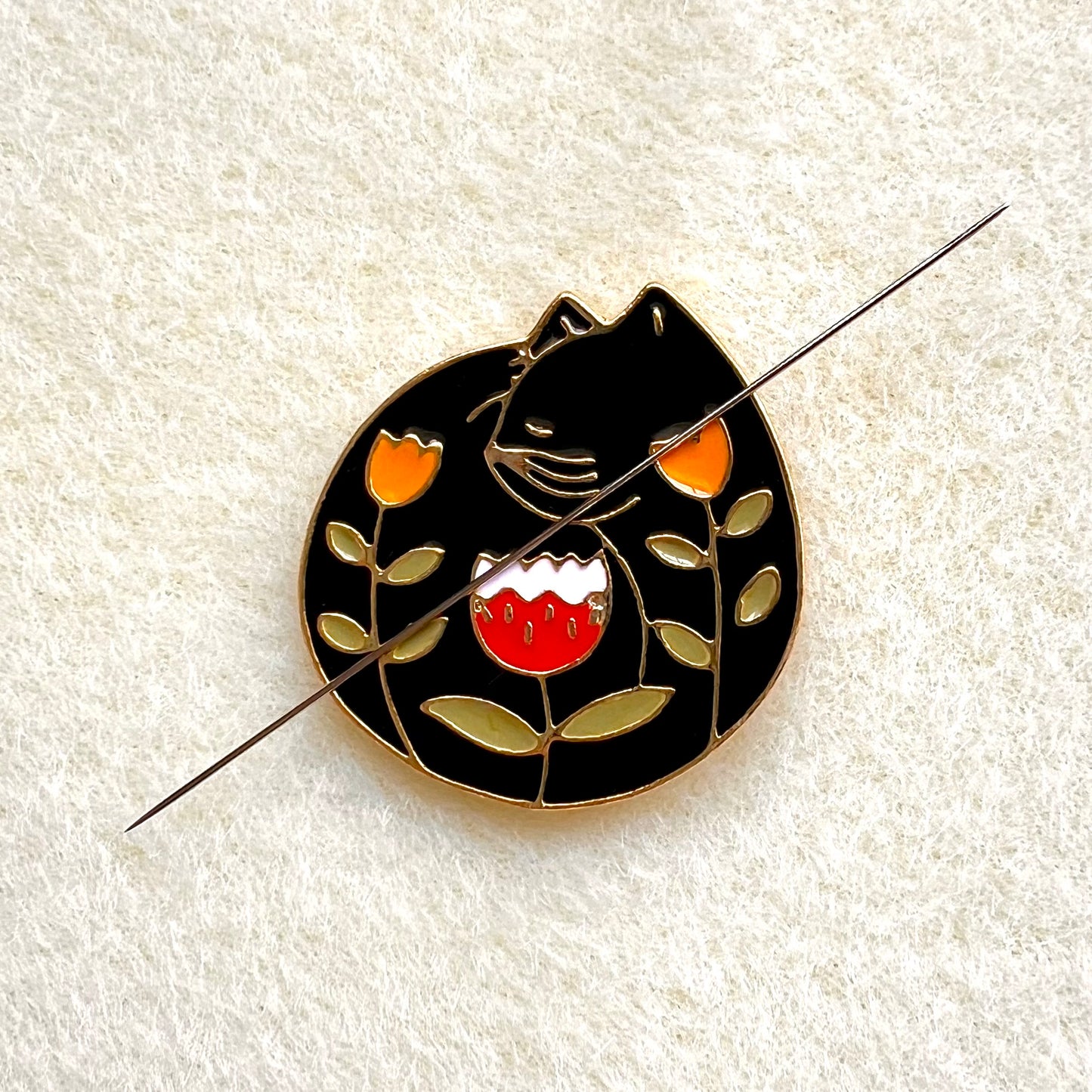 Black Cat Magnetic Needle Safe