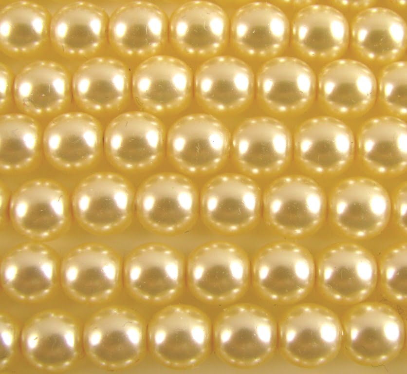 8mm Czech Round Glass Pearl Strand of 25 - 70414 - Cream