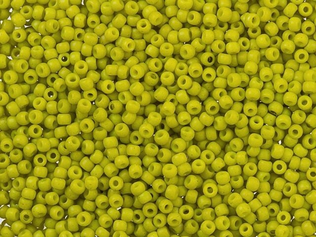 8/0 Toho Seed Beads - 10g Bag – Semi Glazed – Lemongrass