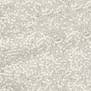 11/0 – Miyuki Delica - 5g Bag –  Lined White AB – DB066