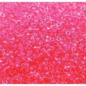 11/0 – Miyuki Delica - 5g Bag – Luminous Wild Strawberry – DB2035