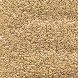 10/0 – Miyuki Delica - 5g Bag – Ceylon Beige – DBM0205