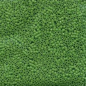 10/0 - Miyuki Delica - 5g - Opaque Pea Green - DBM0724