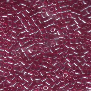 8/0 – Miyuki Delica 5g – Transparent Lt Siam Luster – DBL0098