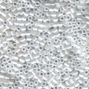 8/0 – Miyuki Delica - 5g Bag – White Pearl – DBL0201