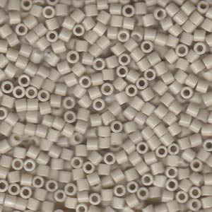 8/0 – Miyuki Delica - 5g Bag – Linen Luster – DBL0261