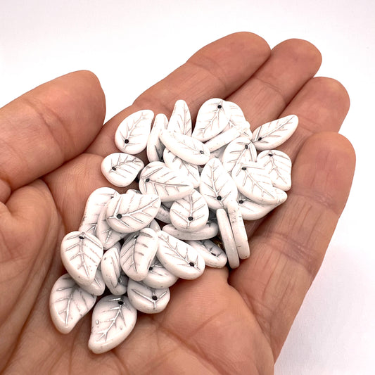 14x9mm Leaf Beads - Pack of 10 - White with Silver Wash