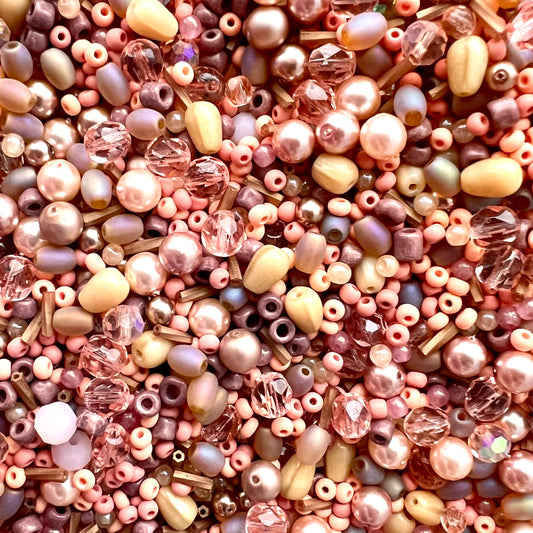 Peach Almond - Colour Of The Year 2026 - Exclusive Bead Mix