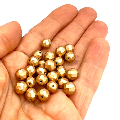 8mm Czech Fire Polish - Pack  of 25 – 01710 – Light Gold Matte