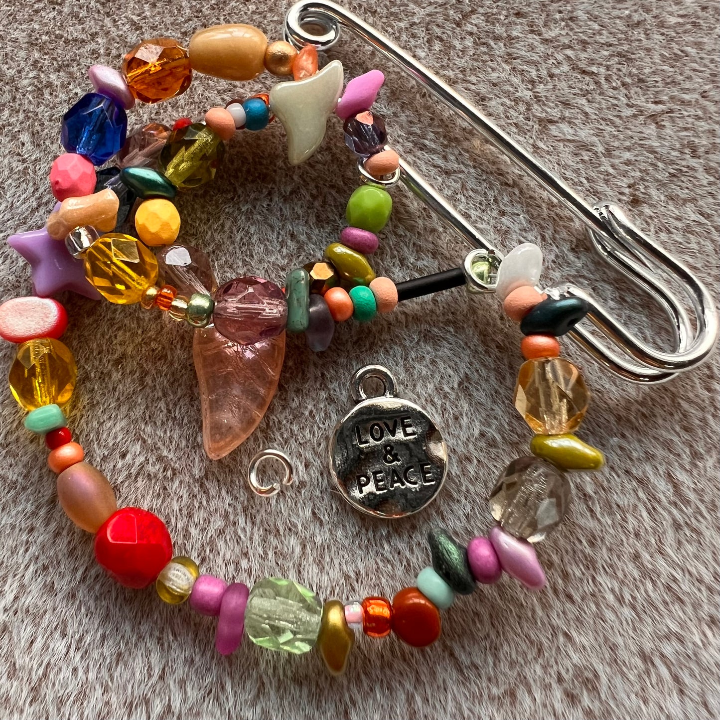 Bead Soup Kitsch Mix Kilt Pin Brooch - Limited Edition Project Bundle