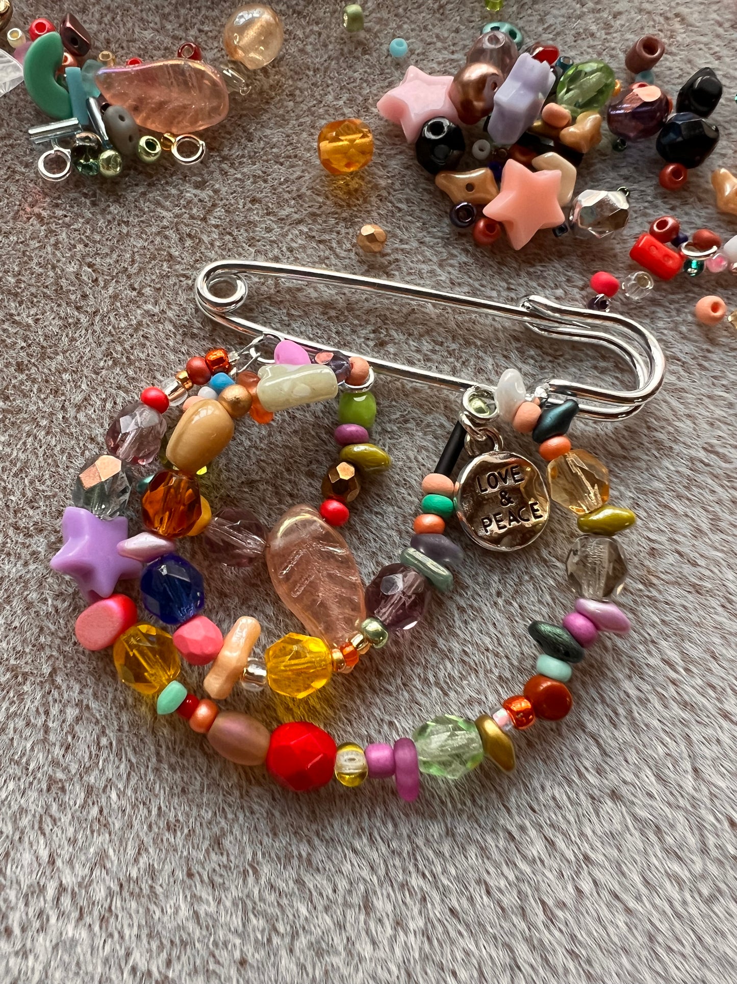 Bead Soup Kitsch Mix Kilt Pin Brooch - Limited Edition Project Bundle