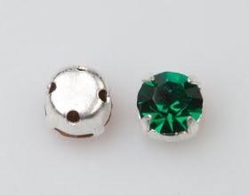 4mm Silver Plated Chaton Montee x 24 – Emerald
