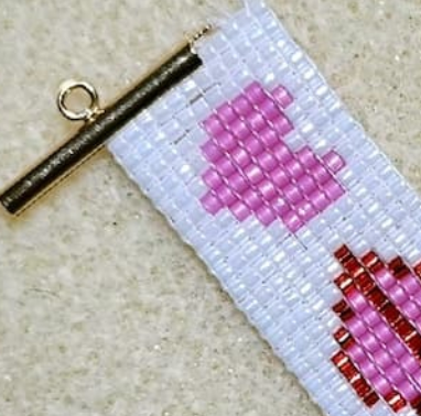 Hearts and Kisses Loom Bracelet Pattern by Leslie Pope - Instant Download or Printed Copy