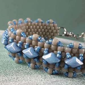 Madras Bracelet Pattern - Downloadable - Free!