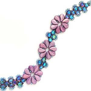 Pretty Paisley Bracelet Pattern - Downloadable