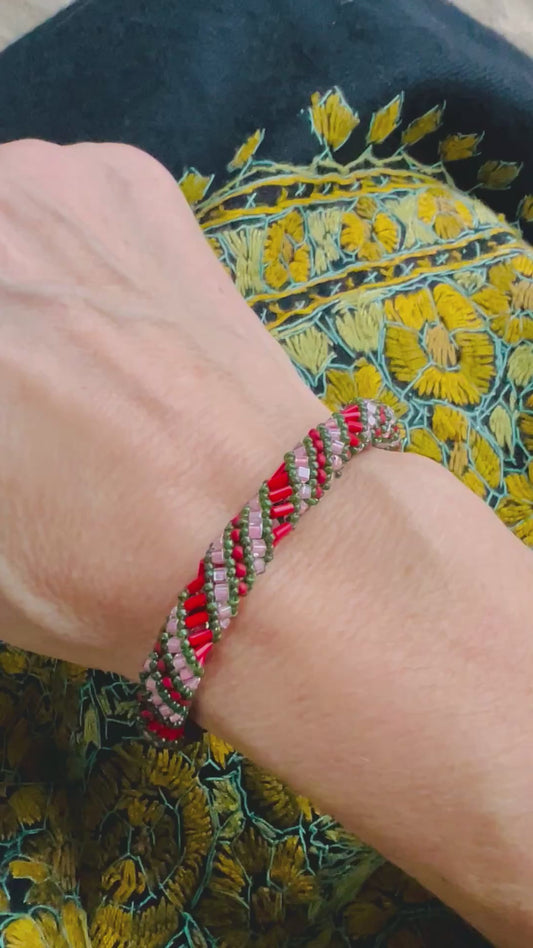 Helix Spiral Bracelet Kit - Briar Rose